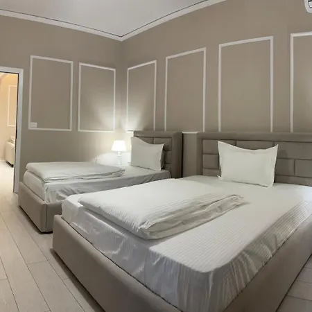 Sun Tower Luxury Suite-view From Of Center Lägenhet Tirana