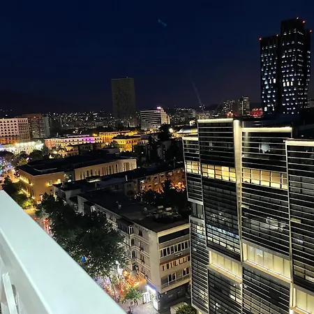 Lägenhet Sun Tower Luxury Suite-view From Of Center