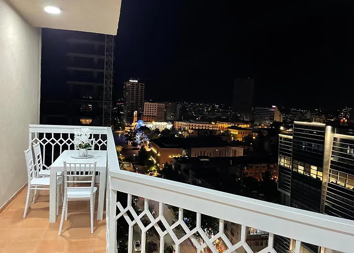 Sun Tower Luxury Suite-view From Of Center Appartement *