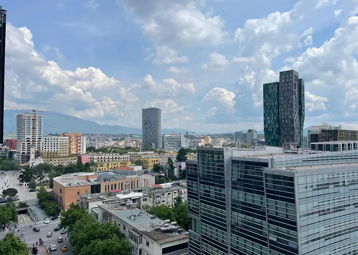 Sun Tower Luxury Suite-view From Of Center Appartement Tirana