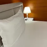 Sun Tower Luxury Suite-view From Of Center * Tiran