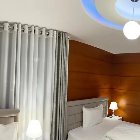 Sun Tower Luxury Suite-view From Of Center Апартаменты *