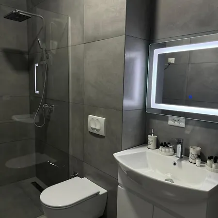 Апартаменты Sun Tower Luxury Suite-view From Of Center *