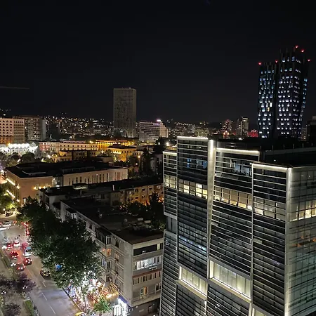 Appartamento Sun Tower Luxury Suite-view From Of Center