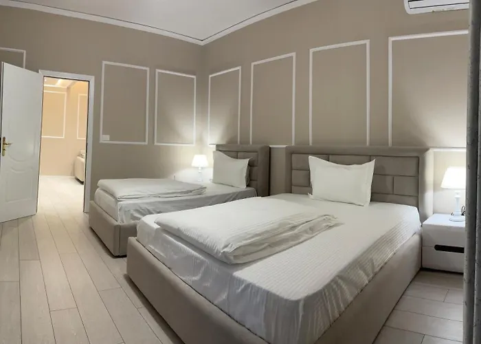 Sun Tower Luxury Suite-view From Of Center Appartamento Tirana