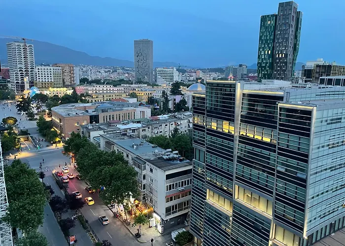 Sun Tower Luxury Suite-view From Of Center Appartamento Tirana